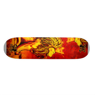 Le Roi Skateboard Skidone de lion
