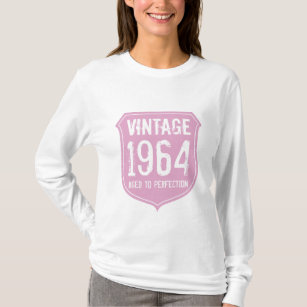 Le rose 1964 a vieilli au T-shirt de perfection