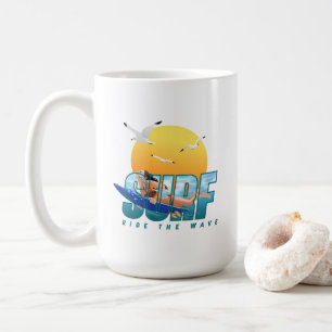 Le surfeur fait le tour de la vague (F) Mug clas