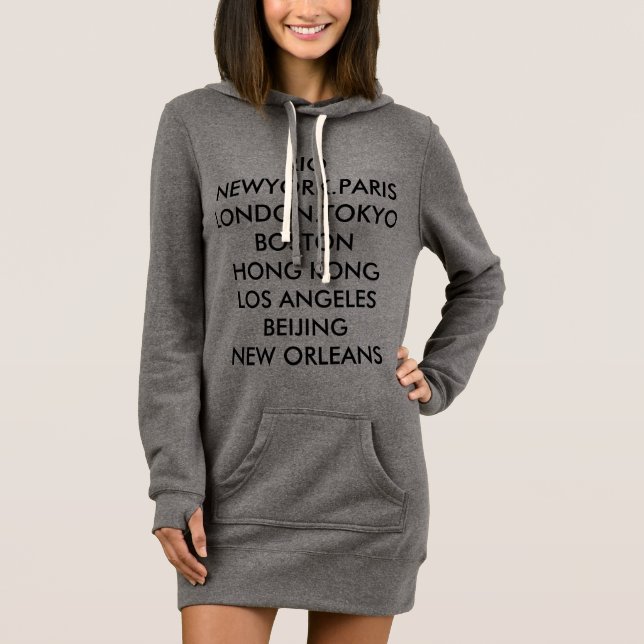 Le sweat - shirt à capuche de voyageur par Basri (Devant)