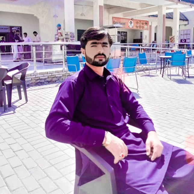 Le T-shirt Adventure (Créateur téléchargé)