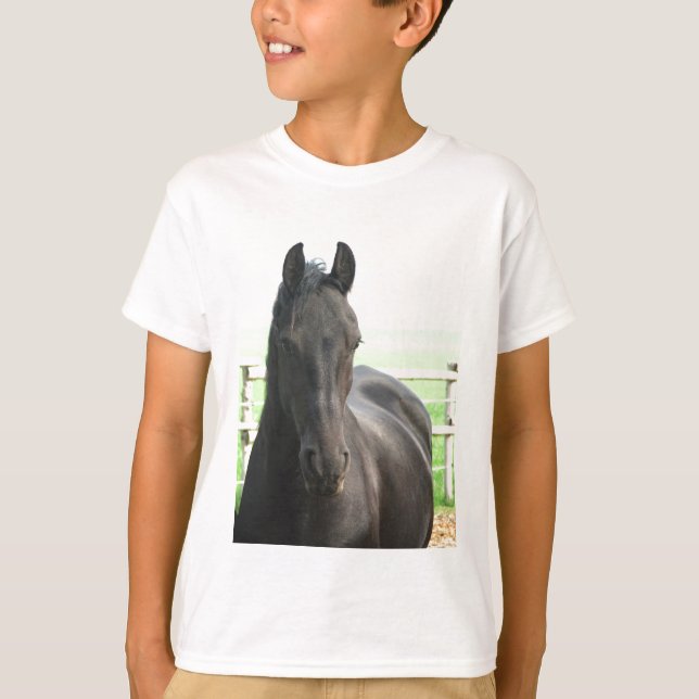 Le T-shirt de l'enfant frison de cheval (Devant)