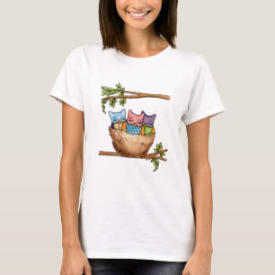le T-shirt de trois femmes de petits hiboux