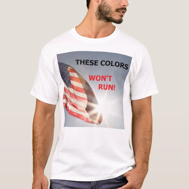 Le T-shirt des hommes avec le drapeau "que CES (Devant)