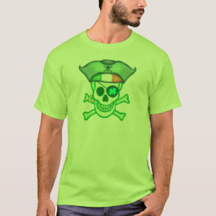 Le T-shirt des hommes de pirate du jour de St