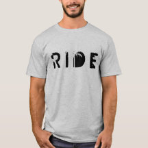 Le T-shirt des hommes de tour