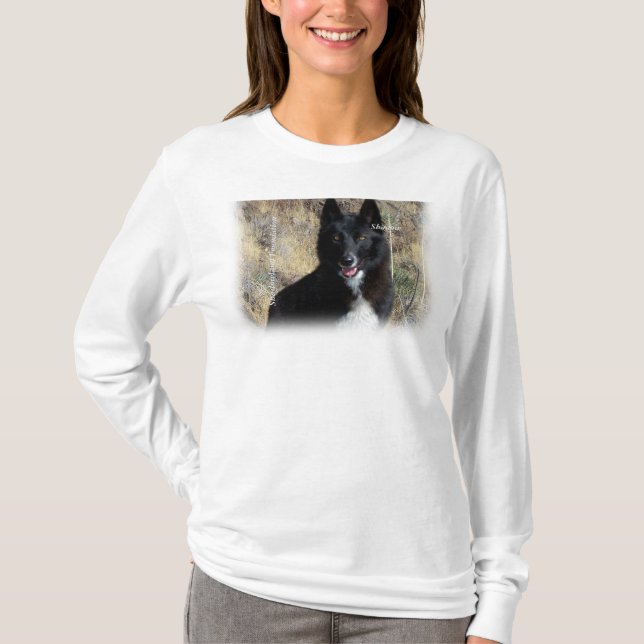 Le T-shirt des longues femmes de douille de loup (Devant)