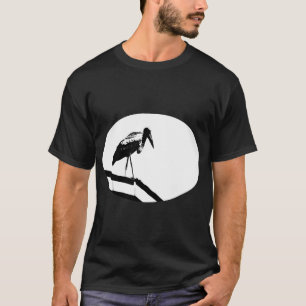 Le T-shirt foncé de base des hommes