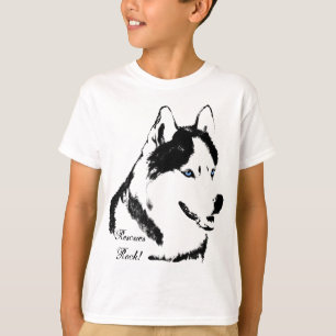 Le T-shirts enroué de la chemise de l'enfant de