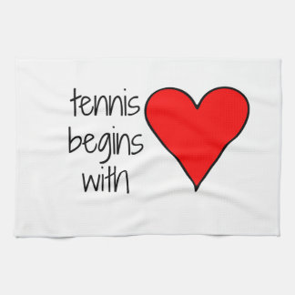 Le tennis commence par la serviette d'amour