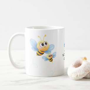 Le vers mignon de bible d'abeilles badine la tasse