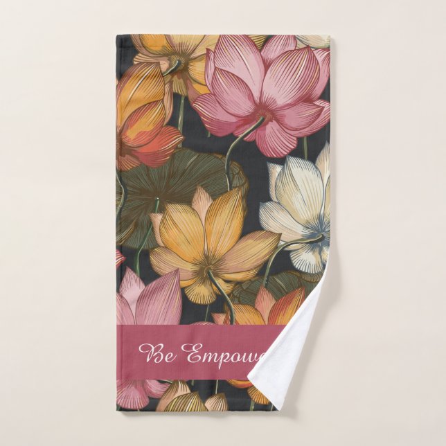 L'eau de Lotus en floraison se trouve sur l'exerci (Serviette à main)