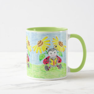 Lecture de ladybug tasse