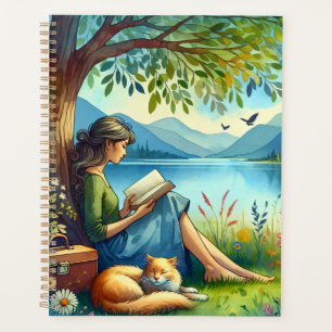 Lecture d'un livre sous un arbre avec un chat endo