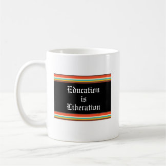 L'éducation est la libération Mug bilingue