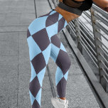 Leggings Arlequin de Bohême À damiers noir et bleu<br><div class="desc">Élevez votre garde-robe active avec ces leggings de loisirs inspirés de l'Arlequin. Parfaits pour la salle de sport ou les sorties décontractées, ces jambières audacieuses, colorées et élégantes mêlent harmonieusement les ambiances sportives et les ambiances de rue. Transformez votre look quotidien et embrassez l'énergie dynamique. Ne manquez pas - cliquez...</div>