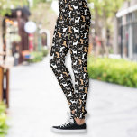 Leggings Cairn Terrier Chien Motif Carin Terriers<br><div class="desc">Ce design amusant est parfait pour les amoureux de Cairn Terrier partout,  et présente des cairns à roues,  blancs et gris dans un motif extensible sur un arrière - plan noir</div>