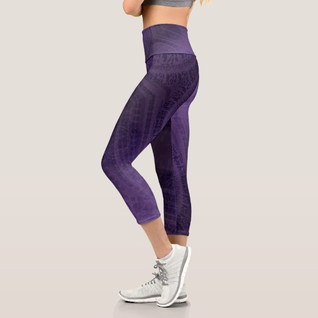 Leggings Capri Acceptation | Médaillons de méditation violette (Gauche)