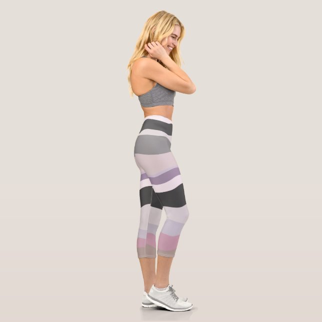 Leggings Capri Bandes ondulées roses et violettes (Droite)