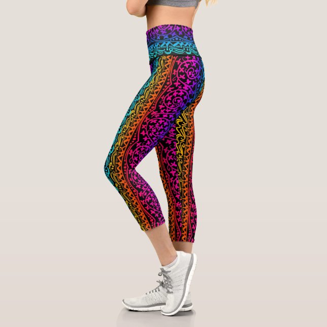 Leggings Capri Boho Mandala Fleur arc-en-ciel et feuille (Gauche)