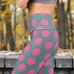 Leggings Capri Chic Ardoise Gris Polka Motif Yoga<br><div class="desc">Style impeccable, Appel intemporel Apportez le charme classique à votre look avec ces leggings exclusifs Polka Dot Capri! Amusants et colorés, ils allient design audacieux et confort exceptionnel, ce qui les rend parfaits pour les entraînements et l'usure décontractée chic. Que vous soyez en déplacement ou en déplacement, ces leggings apportent...</div>