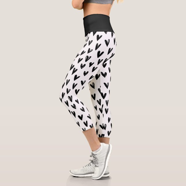 Leggings Capri Cœurs Doodle Noir Et Blanc Mignons (Gauche)