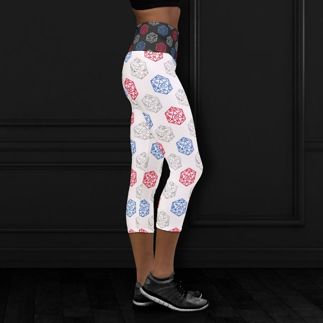 Leggings Capri Dés RPG | Imaginaire patriotique Tablette Retro Ga (Créateur téléchargé)