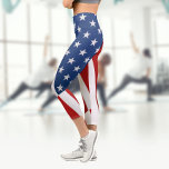 Leggings Capri Drapeau américain | Insigne | Pop Art<br><div class="desc">Drapeau américain de style pop art,  idéal pour vos effets personnels,  ou comme souvenir pour vos amis. Tout le texte pourrait facilement être personnalisé avec le vôtre.</div>
