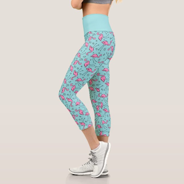 Leggings Capri Flamant rose rose tropical sur Motif bleu Aqua (Gauche)