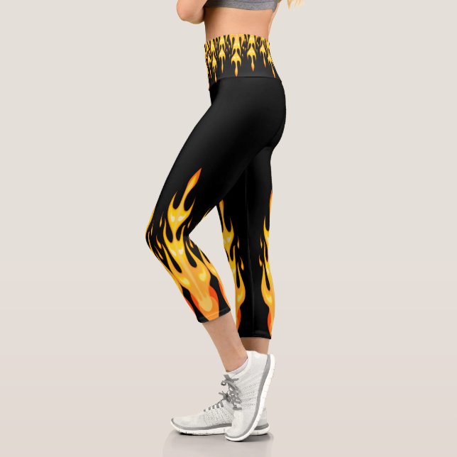 Leggings Capri flammes modernes orange jaune feu noir (Gauche)