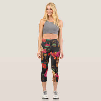 Leggings Capri Fleurs du crâne : Arrière - plan foncé sans coutur