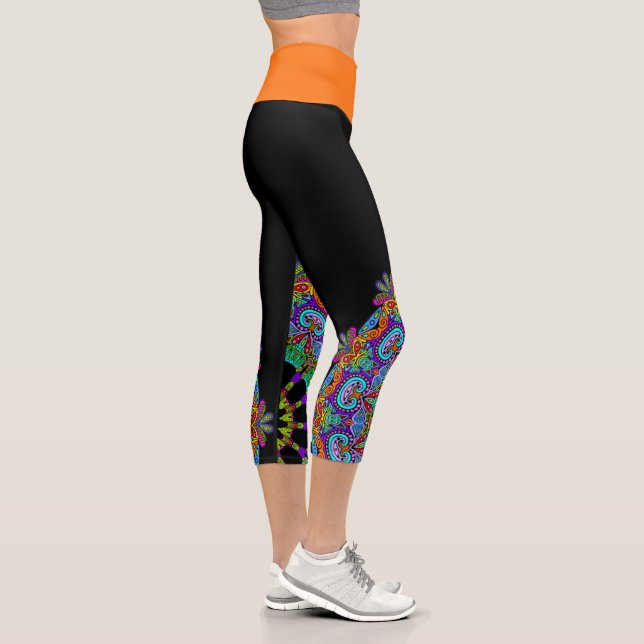 Leggings Capri Horloge à main peinte Mandala 24 (Droite)