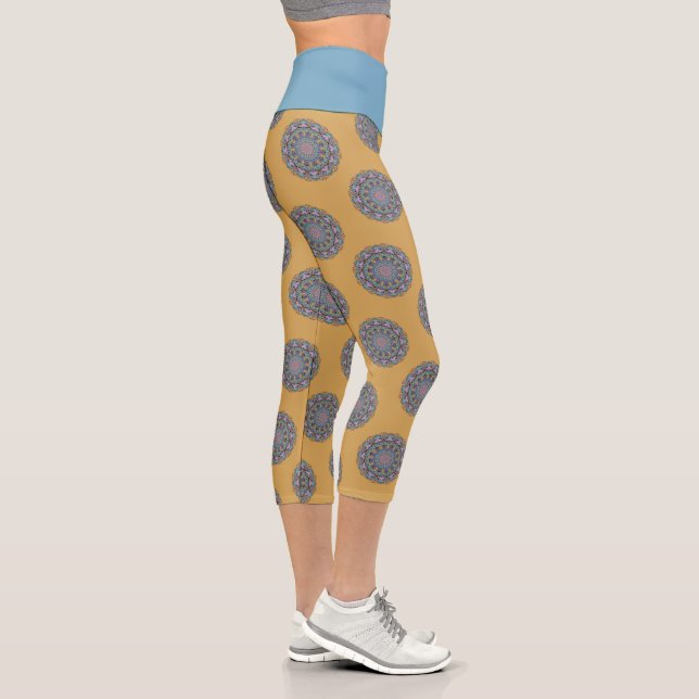 Leggings Capri Horloge à main peinte Mandala Face 3 (Droite)