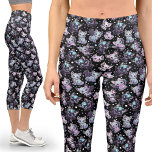 Leggings Capri Kawaii Pastel Goth Cat-Bat Harajuku Yoga<br><div class="desc">Leggings de chats Kawaii Pastel Goth | Harajuku Inspiré. Kawaii Pastel Goth Jambes de chat-chauve-souris, ornées d'adorables motifs de chat-chauve-souris et de chaton. Embrassez l'esthétique gothique pastel avec des motifs violets, lilas et violets sur un arrière - plan noir élégant. Parfaits pour les amateurs de mode kawaii et Harajuku, ces...</div>