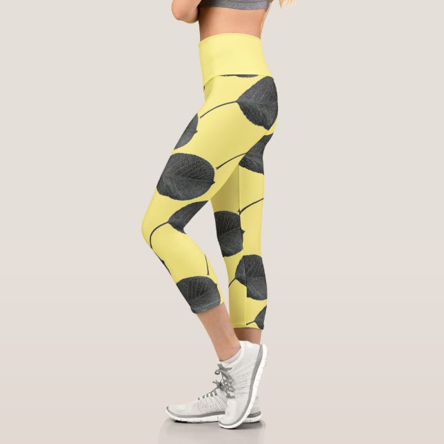 Leggings Capri Légendes d'impression à feuilles d'arbre à poires  (Gauche)
