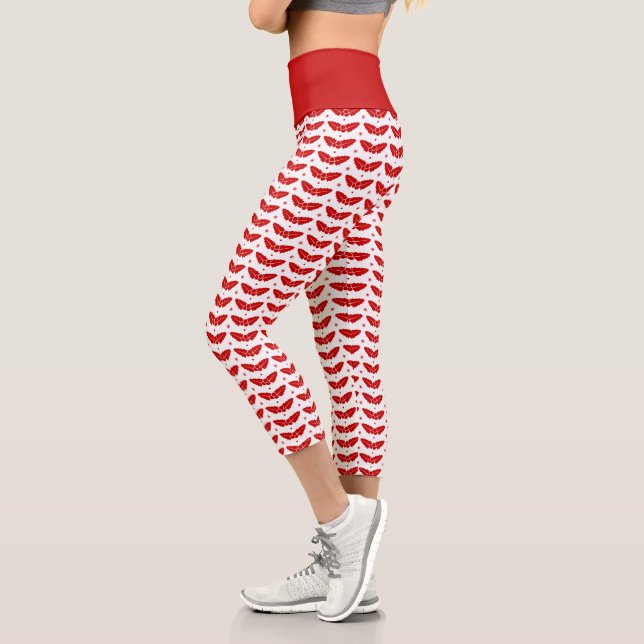 Leggings Capri Mistletos rouges sur Noël Arrière - plan blanc (Gauche)