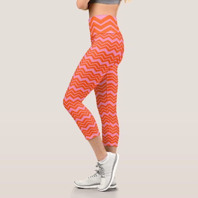 Leggings Capri Motif de conception Chevron Orange et Rose  (Gauche)