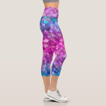 Leggings Capri Motif de l'échelle de Parties scintillant de sirèn<br><div class="desc">Ce design moderne présente un motif couleur à l'échelle de sirène rose,  violet,  turquoise et bleu avec une touche de parties scintillant pour ce glamour ajouté #leggings #vêtements #cadeaux #fitness #sports #fitnessvêtements #fitness #vêtements #mode #mode #mode #style #tendance #tendance #sirmaid</div>