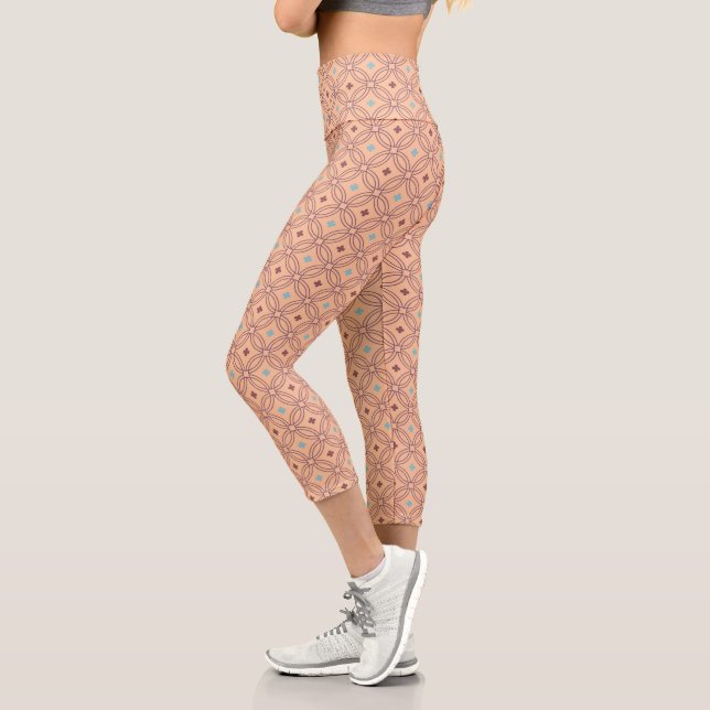 Leggings Capri Motif géométrique interversible rose et bleu rétro (Gauche)