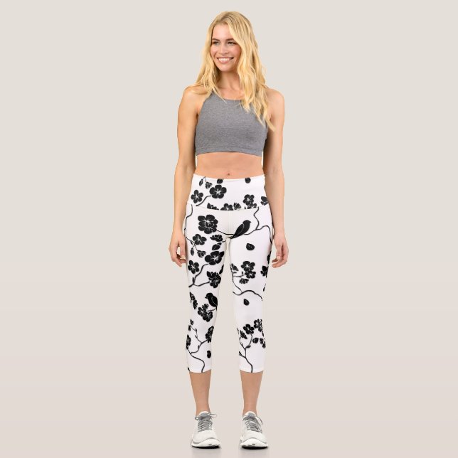Leggings Capri Oiseaux Motifs noirs et blancs sur les fleurs de c (Recto)