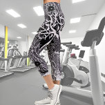 Leggings Capri Panthère noire dans la jungle - dessin au crayon<br><div class="desc">Un art unique ! Un motif de jungle dessiné à la main avec un léopard noir - pour ceux qui aiment l'unique! Dessiné par Marions Artwork. Idéal pour votre entraînement !</div>