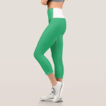 Leggings Capri un arrière - plan vert avec une bordure blanche<br><div class="desc">Découvrez la dernière tendance du web design avec un nouveau jeu de couleurs vert arrière - plan et blanc bordé. Laissez-vous inspirer par le style minimaliste et le concept créatif pour un look élégant et moderne.</div>