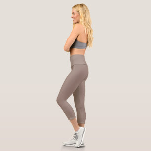 Leggings Capri un mur marron avec une horloge