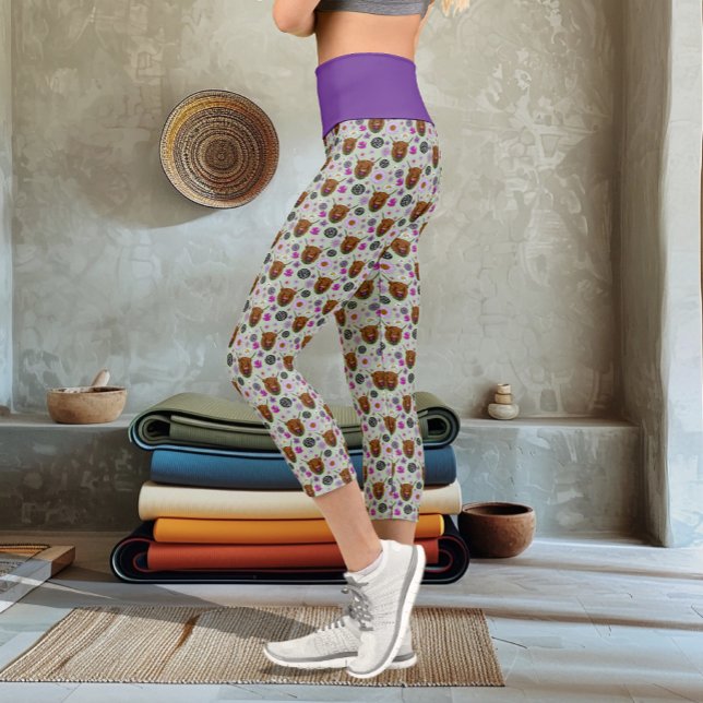 Leggings Capri Vache écossaise des Highlands Thistle celtique vio (Créateur téléchargé)