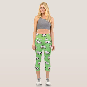 Leggings Capri Vache mignonne en vert dessin animé sur le terrain