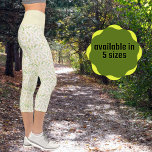 Leggings Capri Vert Jaune Nature Fern Feuille Motif sur blanc<br><div class="desc">Ce design de style nature présente un arrière - plan motif de feuilles de fougère sur le blanc avec bande de taille complémentaire.</div>