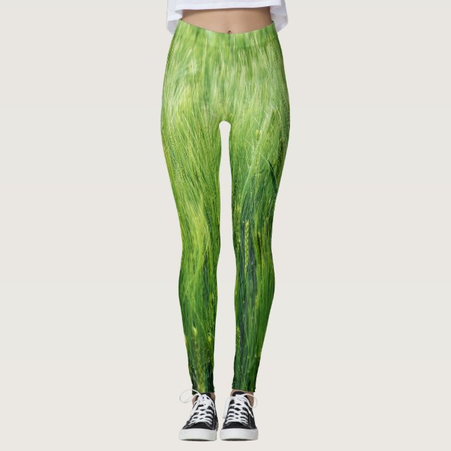 Leggings Champ d'orge verte, closeup de printemps. (Devant)