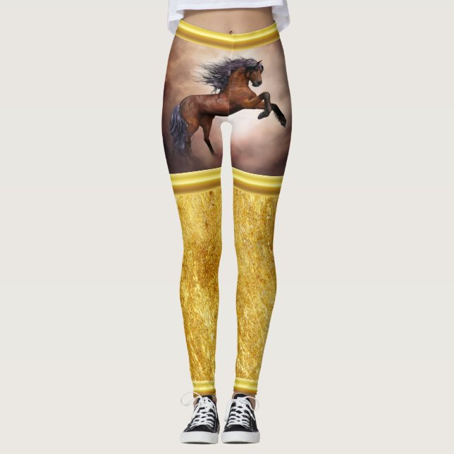 Leggings Cheval brun friésien s'élevant avec des nuages bru (Devant)