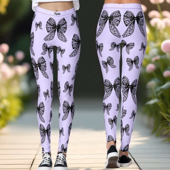 Leggings Coquette Bow Noir Purple Nom Personnalisé tendance (Black Bow Coquette Purple Trendy Custom Name Leggings)
