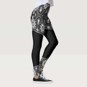 Leggings Fille blanche sur un Arrière - plan noir changeabl
